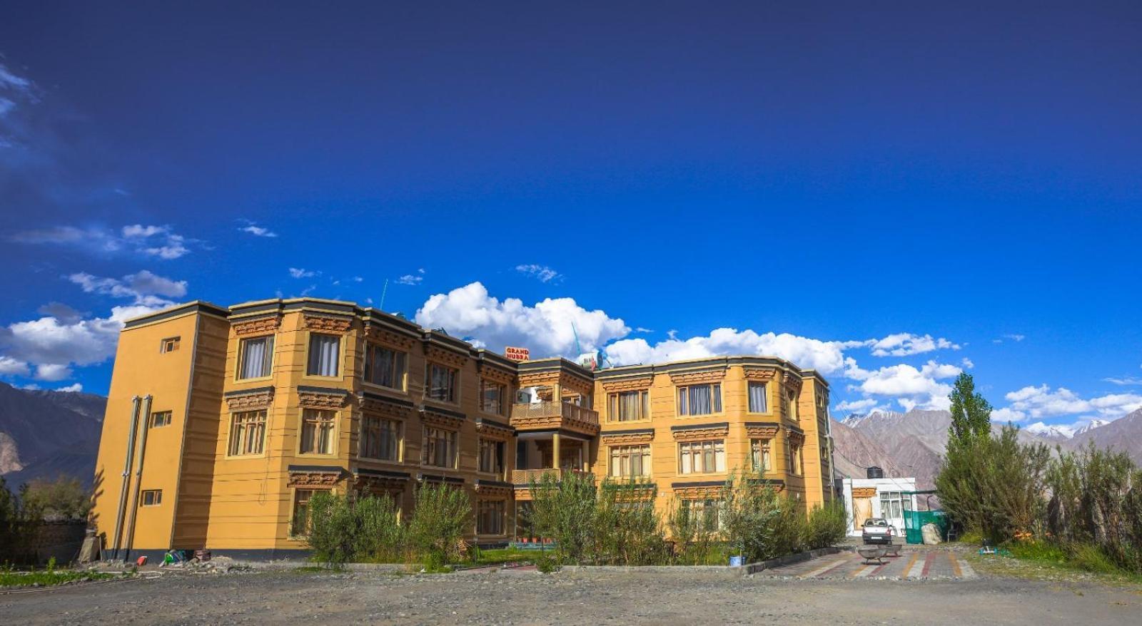 Hotel Grand Nubra Deskit ภายนอก รูปภาพ