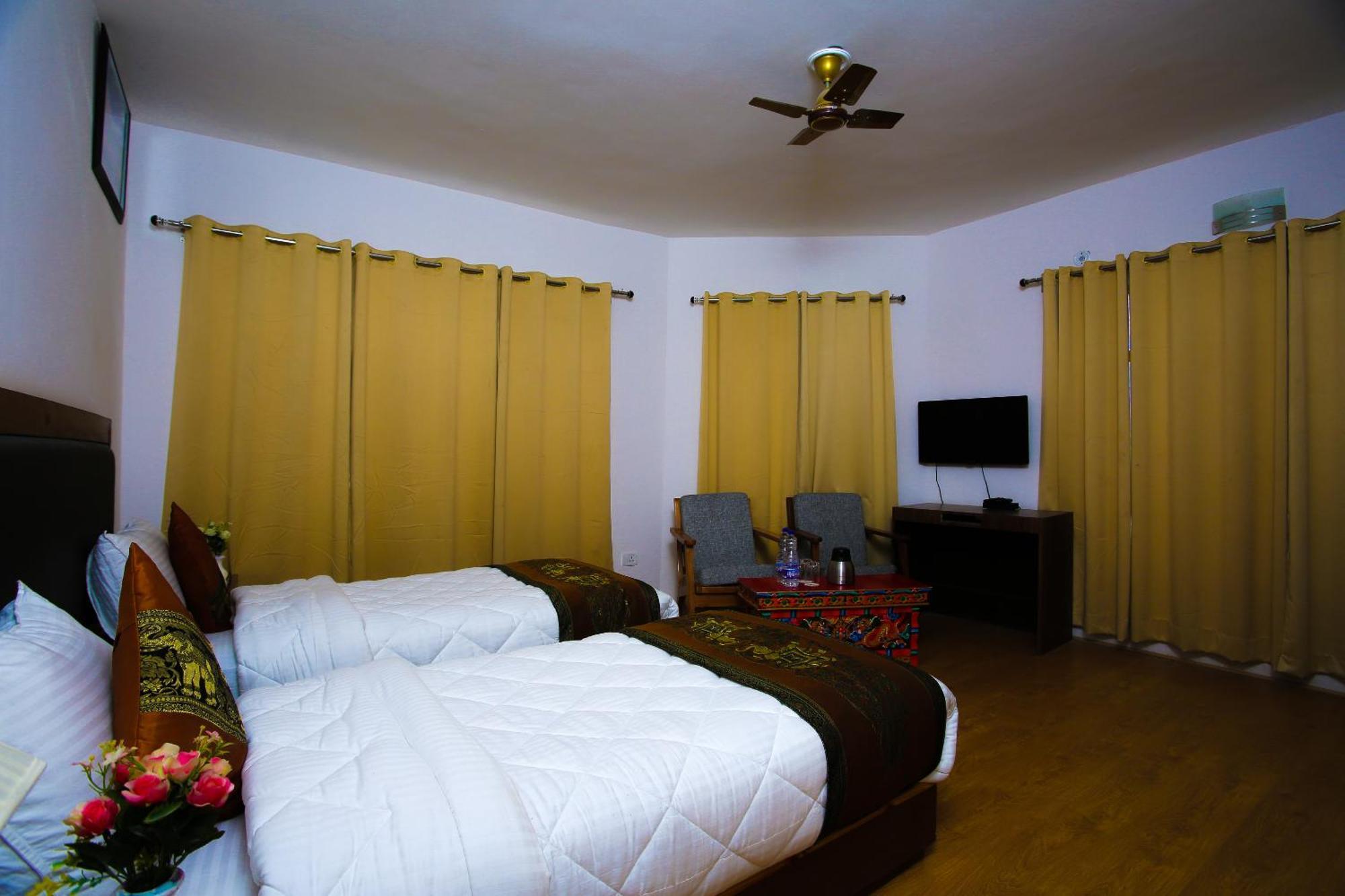 Hotel Grand Nubra Deskit ภายนอก รูปภาพ
