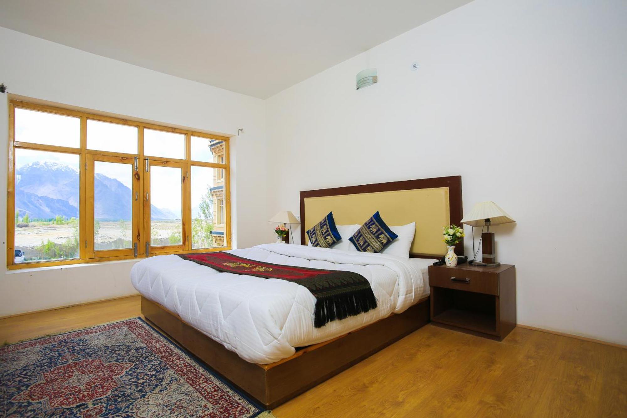 Hotel Grand Nubra Deskit ภายนอก รูปภาพ